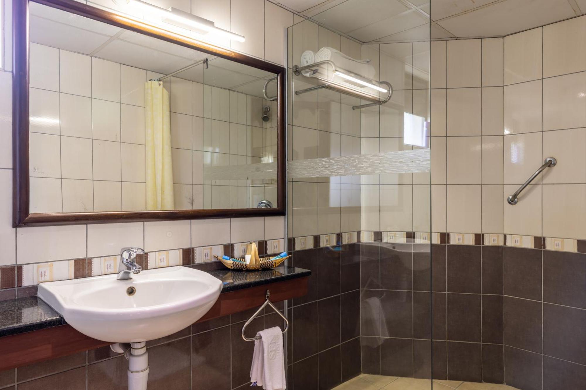 Sentrim Elementaita Lodge Elmenteita Экстерьер фото